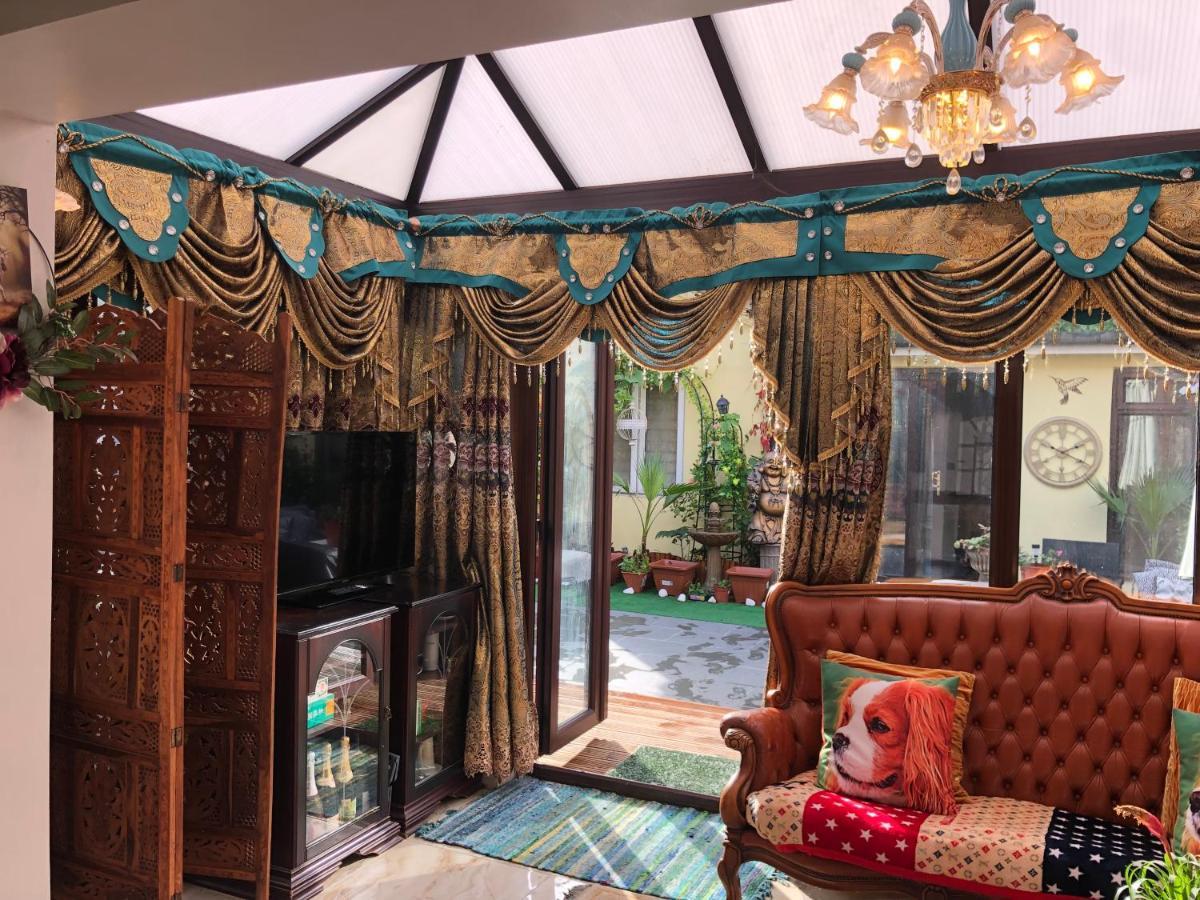 Cheerful 4 Bedroom House With Garden Free Parking London Exterior photo