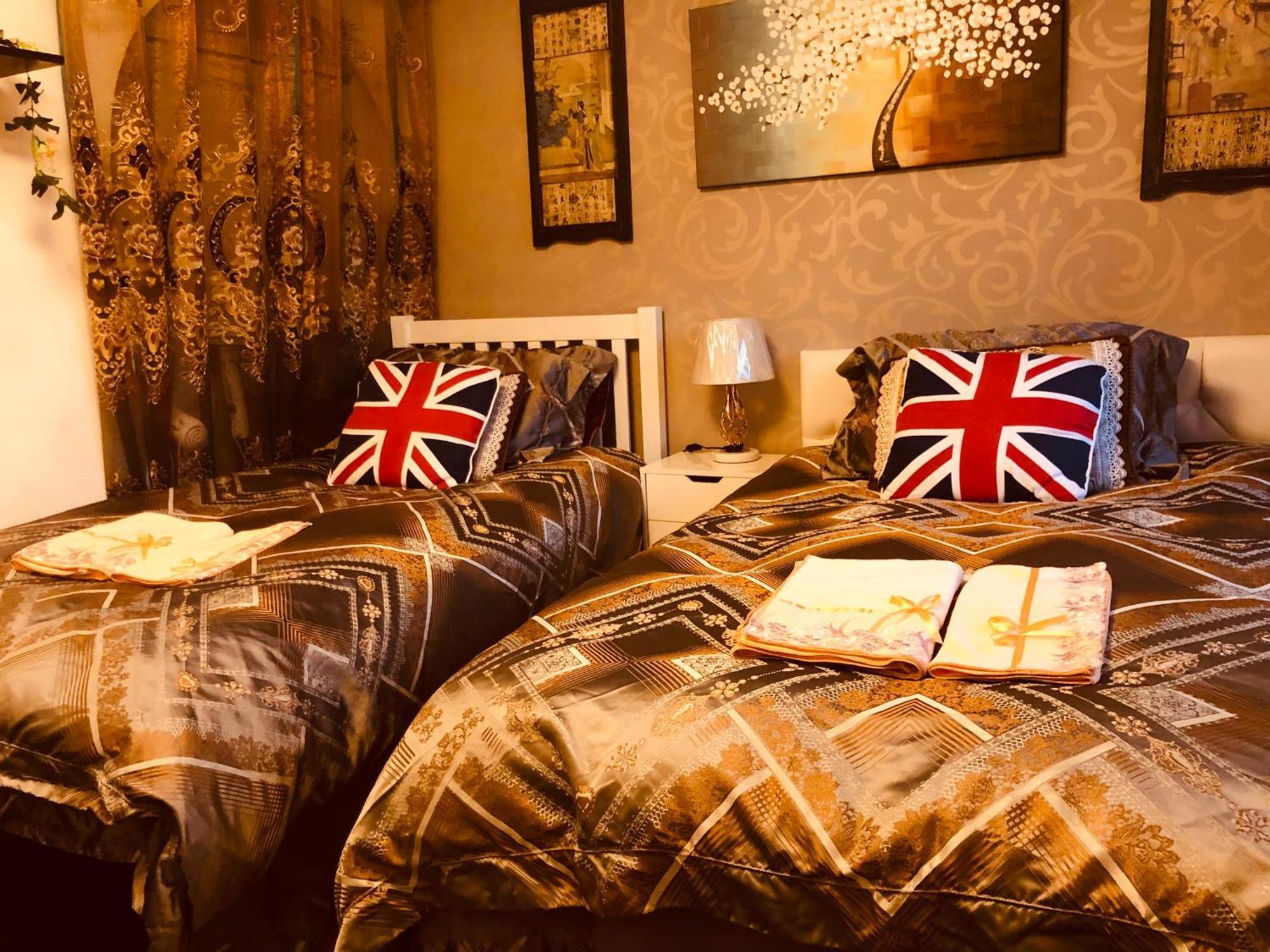 Cheerful 4 Bedroom House With Garden Free Parking London Exterior photo